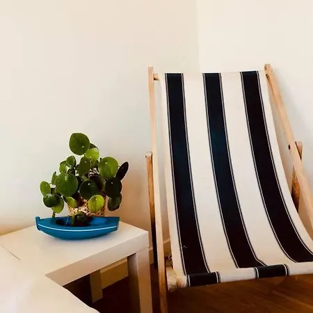 Sfeervol Apartment, Petit Ensor شقة *